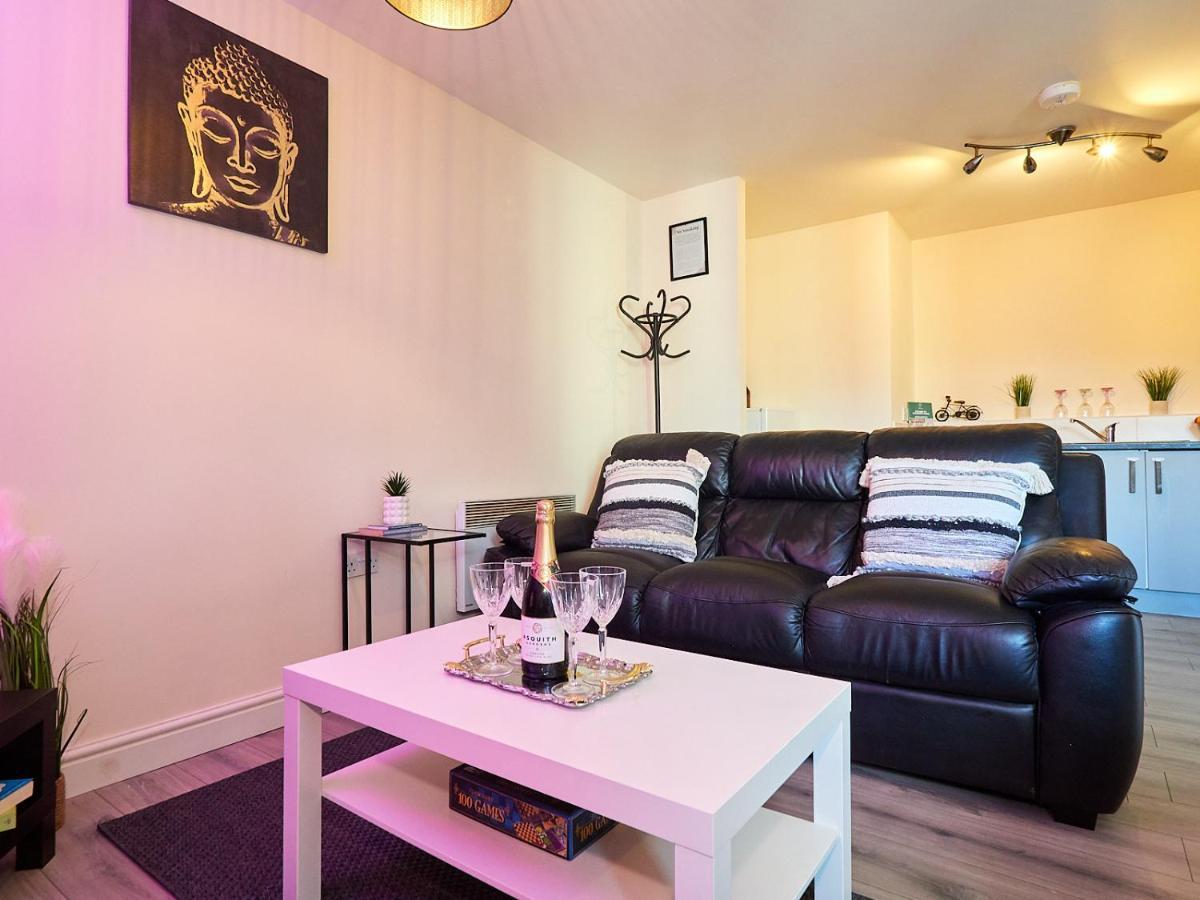 Beauchamp Suite In Coventry City Centre Cv1 For Contractors Professionals Tourists Relocators Students And Family Экстерьер фото