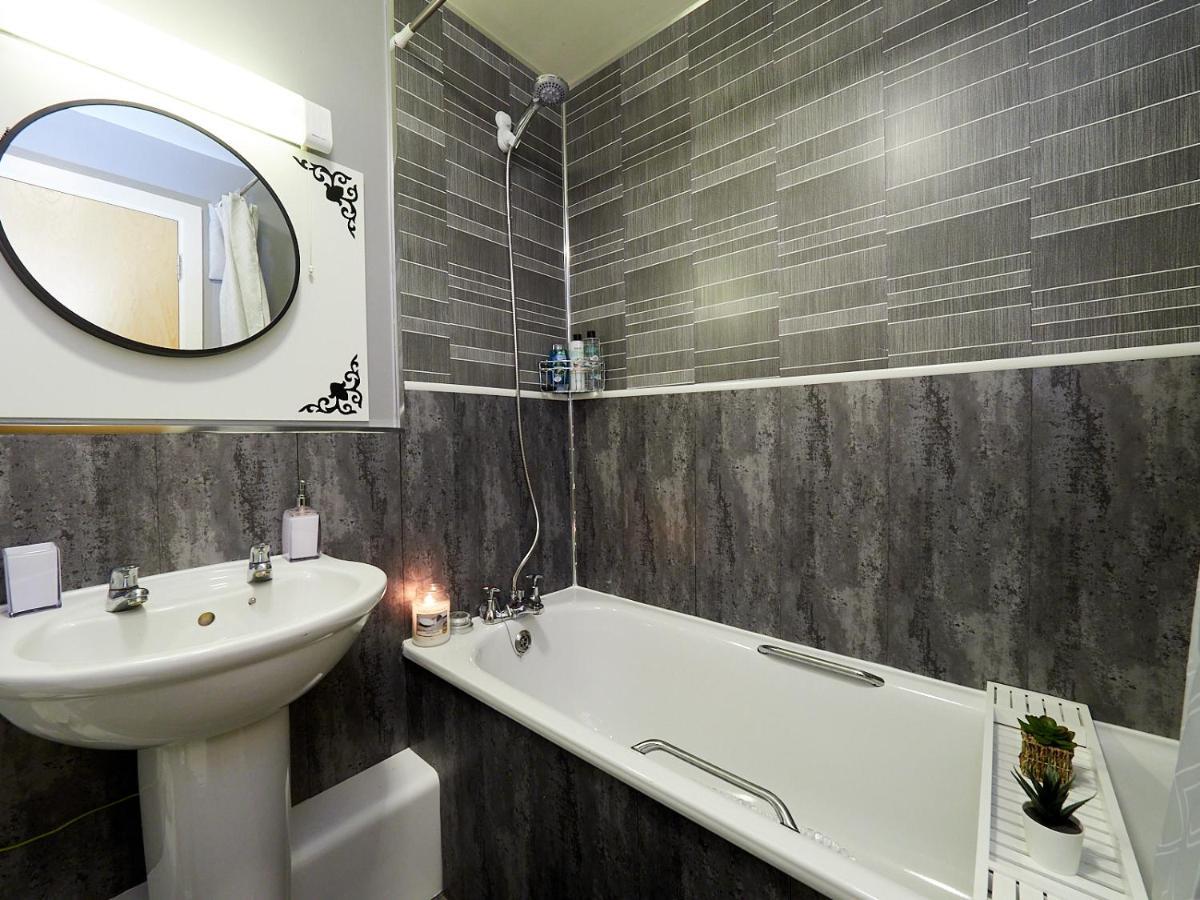 Beauchamp Suite In Coventry City Centre Cv1 For Contractors Professionals Tourists Relocators Students And Family Экстерьер фото
